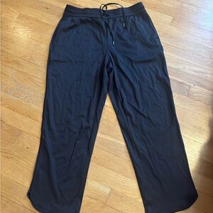 Women’s Halara Black Lightweight Drawstring Jogger Pants